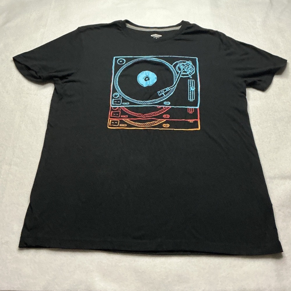 Old Navy Soft-Washed Turntable Graphic Tee Mens Medium Black Music DJ Record